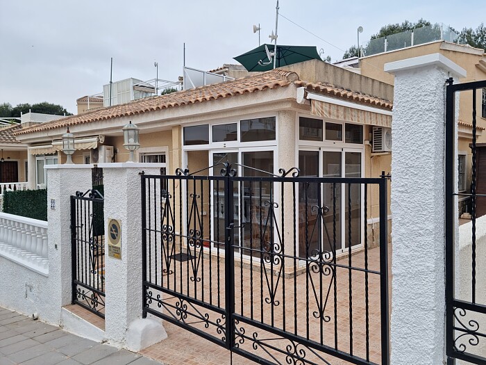 Semi detached villa in Pinar de Campoverde