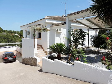 Detached villa in Pinar de Campoverde
