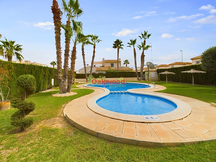 Semi-detached in Villamartin PAU 8