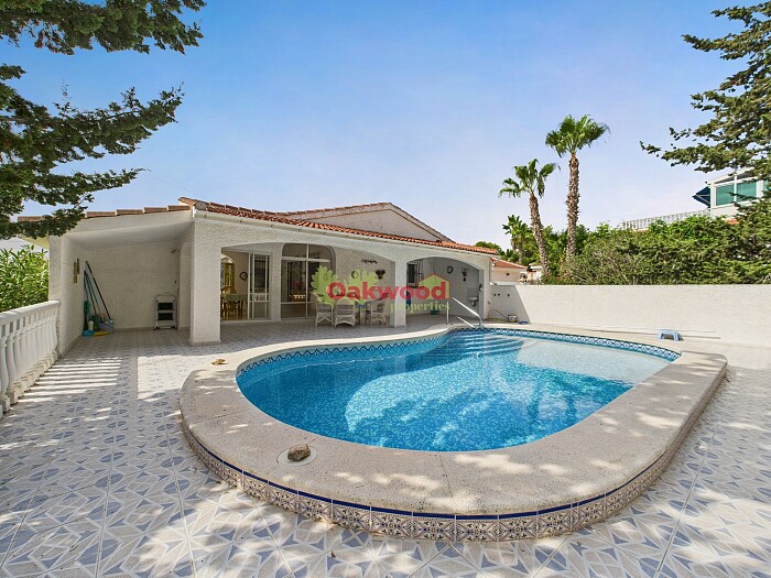 Vrijstaande Villa in Pinar de Campoverde