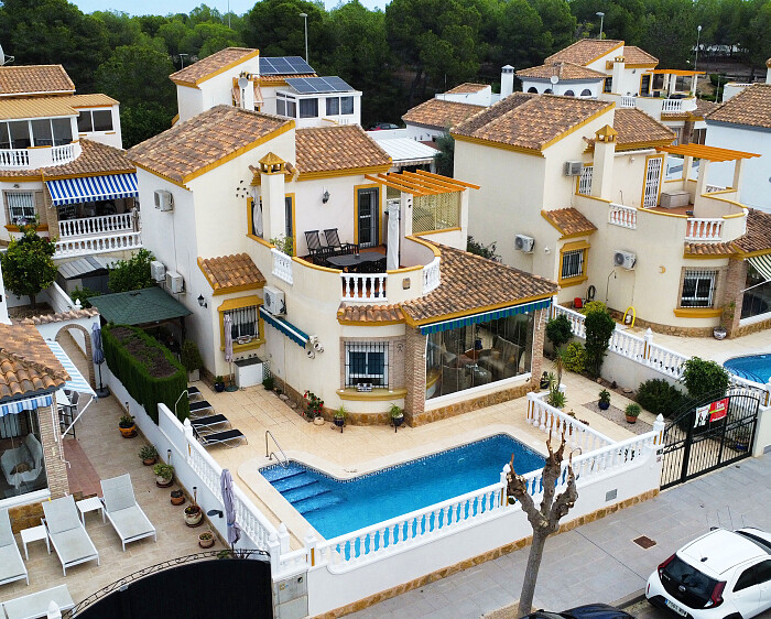 Detached Villa Pinar de Campoverde