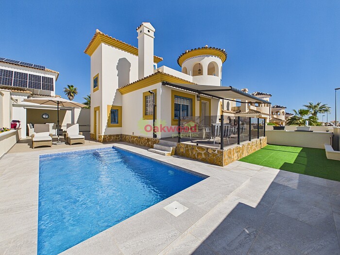 Detached Villa Pinar de Campoverde