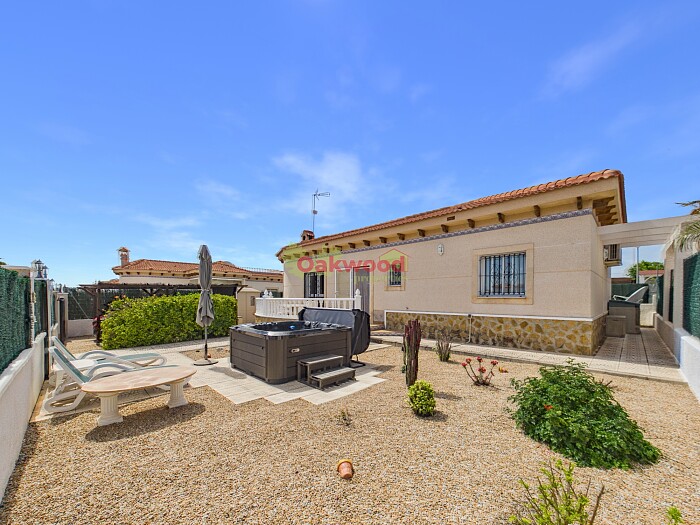 Detached Villa Pinar de Campoverde